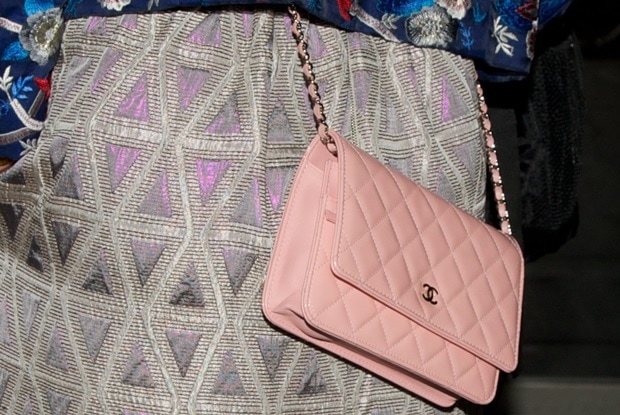 Katy Perry shows off her classic pink Chanel handbag